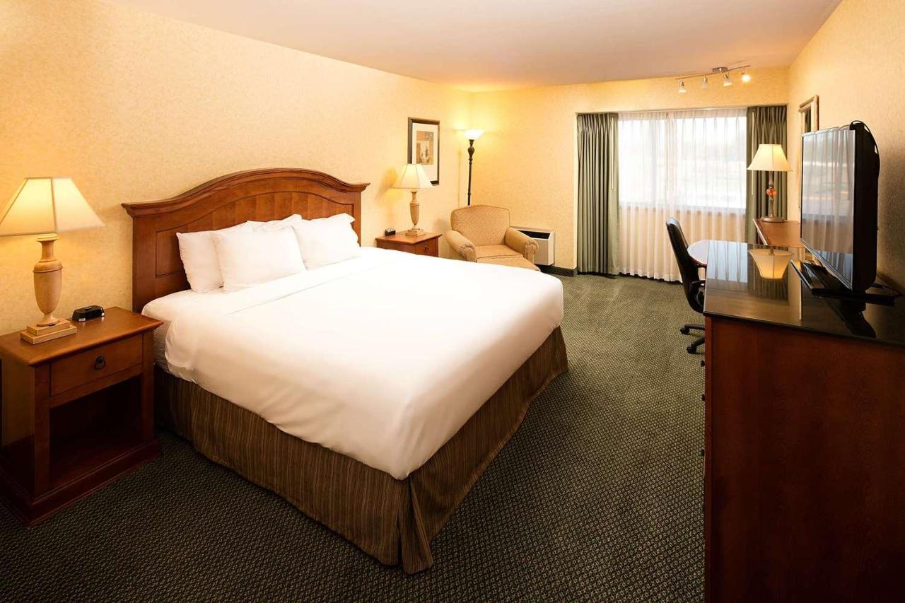 Red Lion Hotel Kennewick Columbia Center מראה חיצוני תמונה